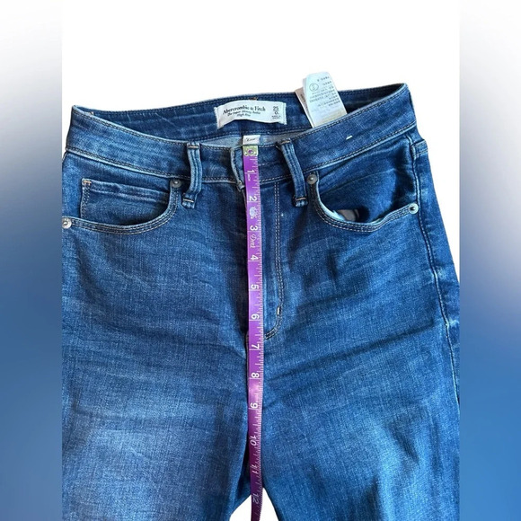 Abercrombie & Fitch Curve Love 25/0 Short Super Skinny Ankle High Rise Jeans - Picture 7 of 12